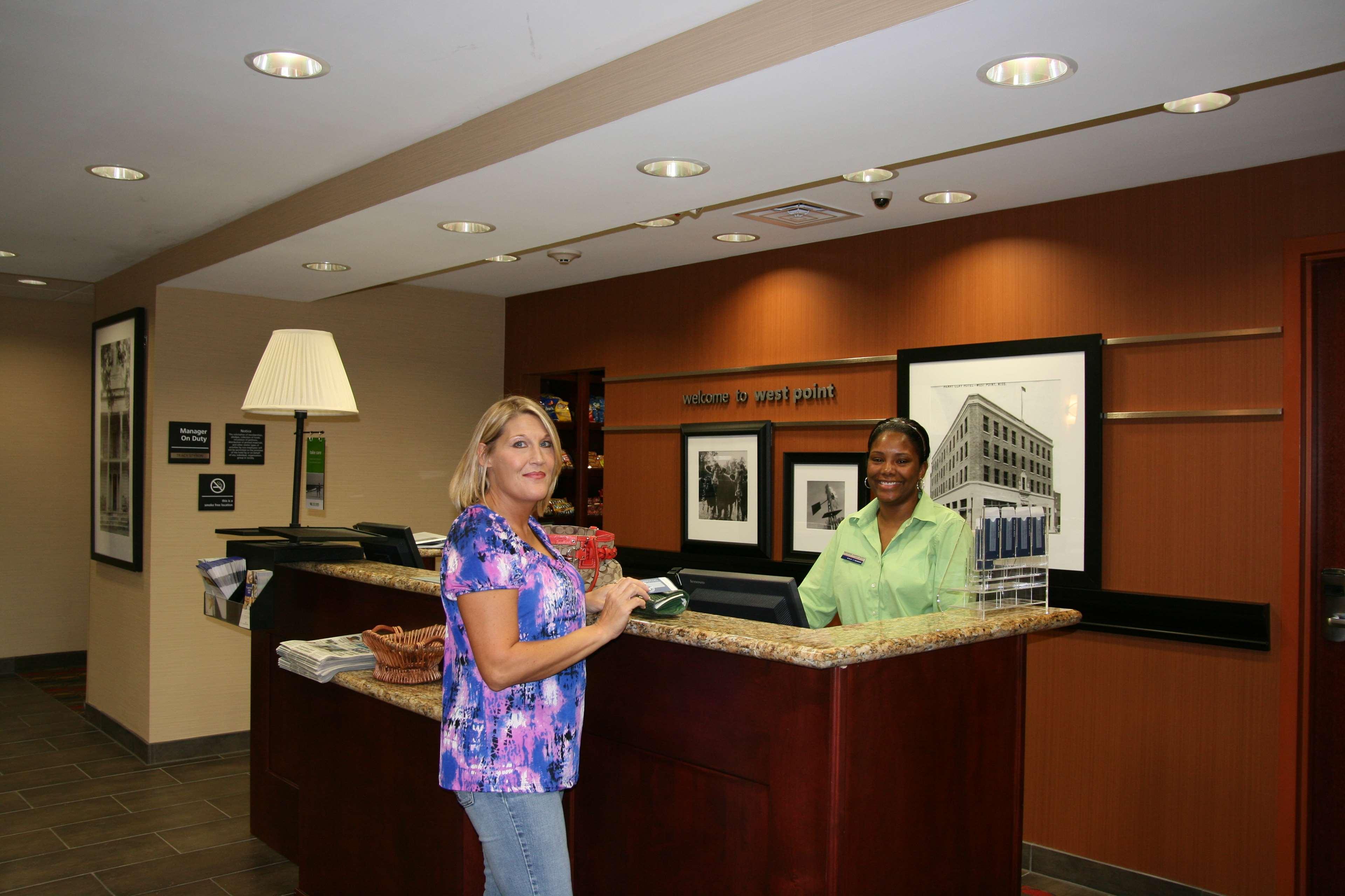 Hampton Inn & Suites West Point Interior photo